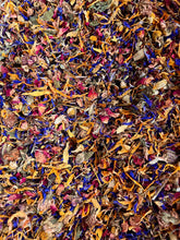 Load image into Gallery viewer, Flower Power Salad Topper