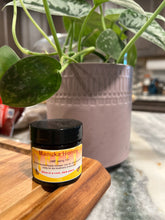 Load image into Gallery viewer, New Zealand Manuka Honey
